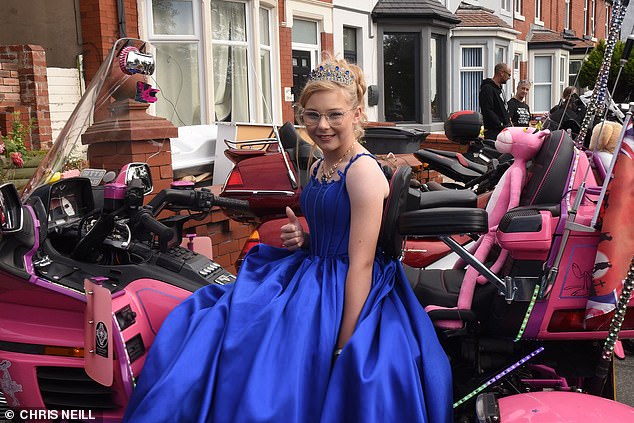 Jessica was the guest of honour at the 'Ballgowns & Bravery' event on Saturday which was attended by friends and family