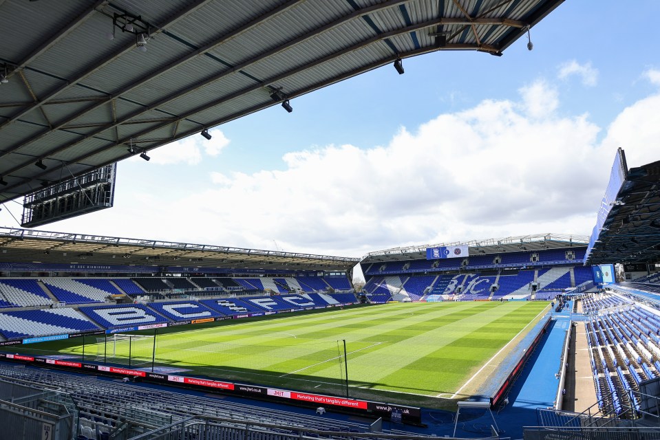 General view of a soccer stadium.