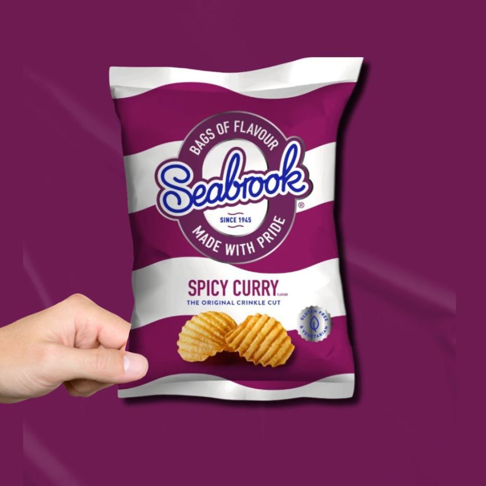 Seabrook Spicy Curry crisps bag.