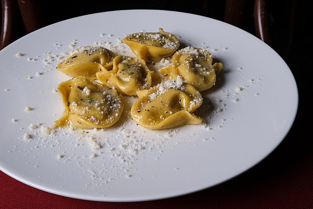 L¿Arcangelo in Rome offers proper traditional food from the city, writes Sam Fiddian-Green