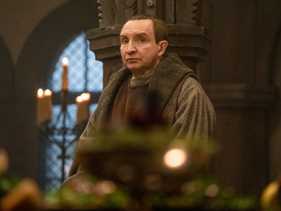 Eddie Marsan as King Edward.