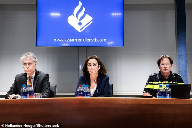 Chief Public Prosecutor René de Beukelaer, Amsterdam Mayor Femke Halsema, and Amsterdam Police Chief Peter Holla address the press about the death of 17-year-old Lisa from Abcoude