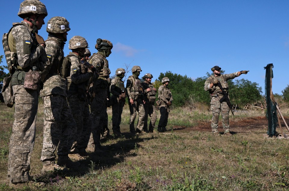 Ukrainian recruits practicing military skills.