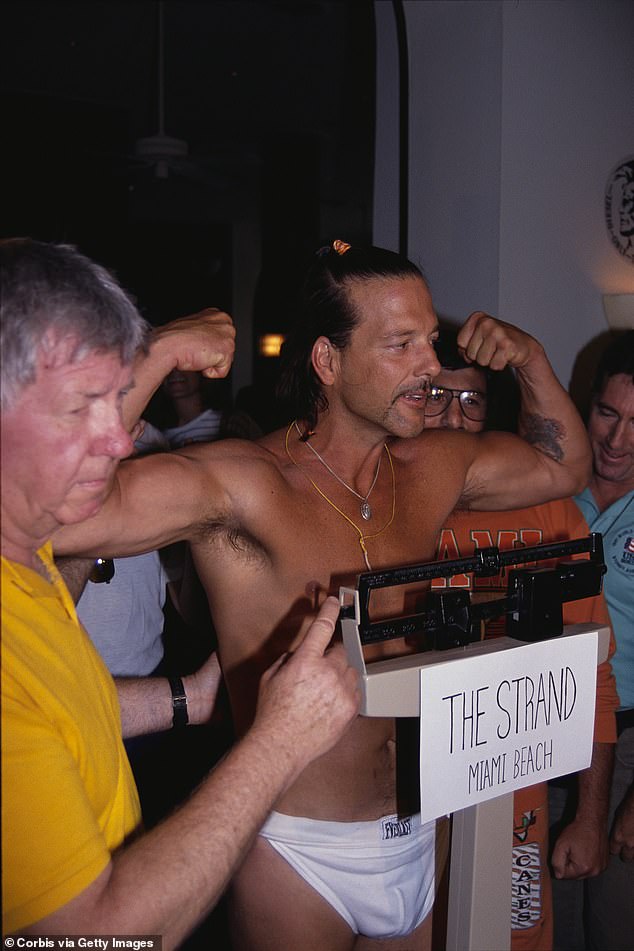 In 1991, he re-entered the ring as a professional at the age of 39, telling the Daily Mail in 2009 that he 'went back because of shame' and only intended to return to the ring for one fight, which spiraled into eight
