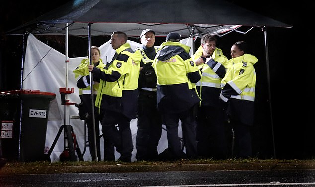 MELBOURNE, VICTORIA: AUGUST 26, 2025. Police search bushland in Mount Buffalo for a man who shot dead two police officers in PorepunkahEXCLUSIVE26 August 2025Â©MEDIA-MODE.COM