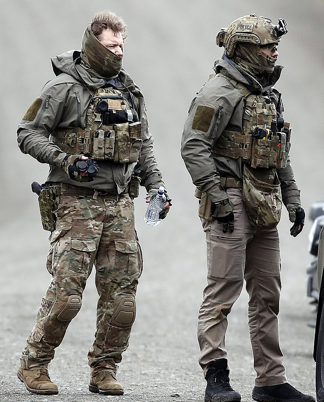 DAYRATE Day 2 Manhunt continues for Dezi Freeman in PorepunkahEXCLUSIVE27 August 2025Â©MEDIA-MODE.COM