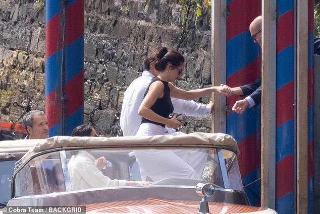 Stories keep appearing claiming that the Clooneys are planning to sell Villa Oleander, but they always seem to hang onto it