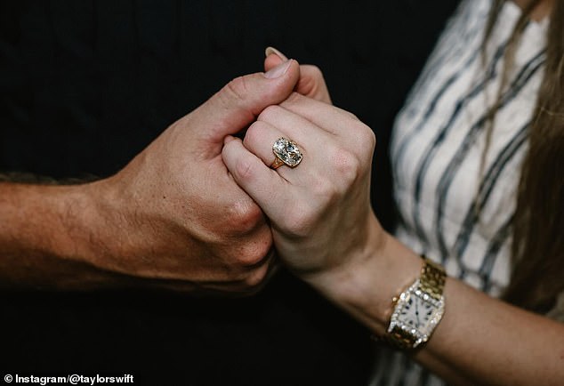 He popped the question two weeks ago, but the timing didn't tie in with Tay Tay dropping the fifteenth variant of her new album, so we're just hearing about it now. Who said romance is dead?