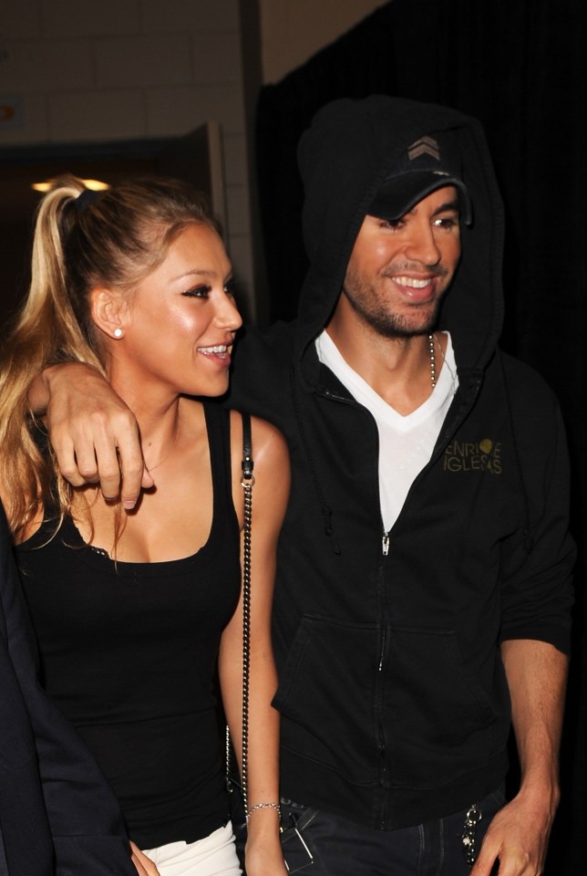 Photo of Anna Kournikova and Enrique Iglesias at the Y100's Jingle Ball 2012.