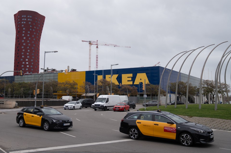 Photo of an IKEA store facade in Barcelona.