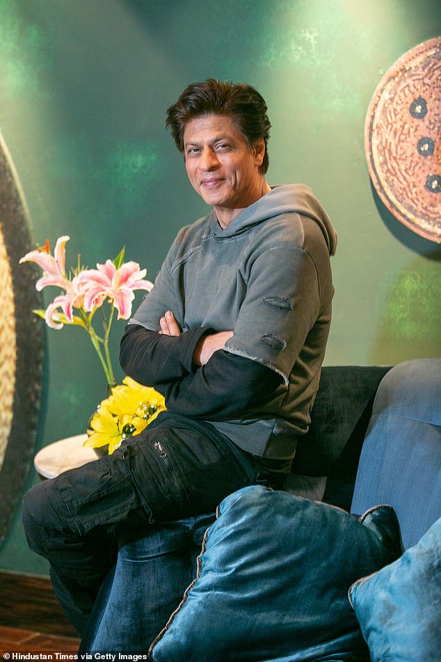 According to a report by The Times of India, Shah Rukh shared that he typically skips breakfast and opts for dishes like grilled chicken, broccoli, sprouts, and a small portion of lentils for lunch and dinner