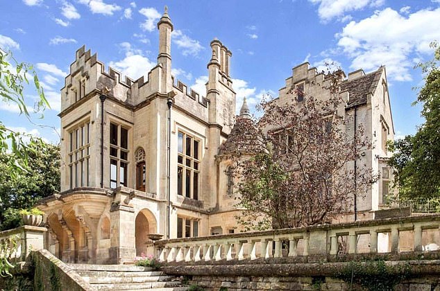 While outside there are 2.5 acres of picturesque grounds encompassing sweeping terraces as well as lawns and wooded areas
