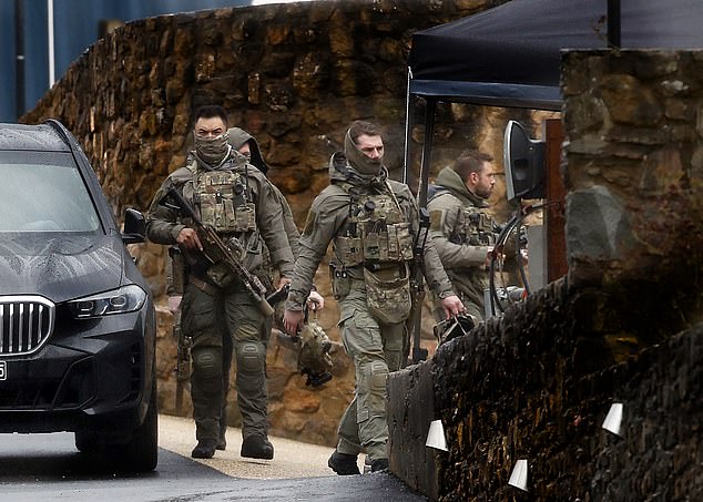 DAYRATE Day 3 Members of the Specials Operations Group prepare to enter bushland in day three of the hunt for gunman Dezi Freeman who killed two officers in cold bloodEXCLUSIVE28 August 2025Â©MEDIA-MODE.COM