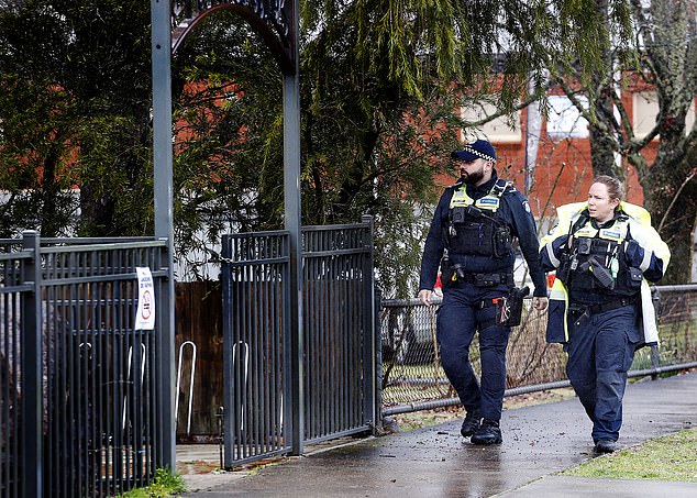 DAYRATE Day 3 Police patrol the local primary school at Porepunkah after students return to the classroom for the first time since gunman Dezi Freeman killed two police officers in cold blood.EXCLUSIVE28 August 2025Â©MEDIA-MODE.COM