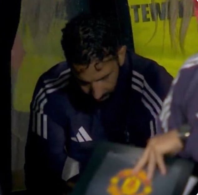 The sight of United¿s head coach hiding in the dugout at Grimsby during a marathon penalty shootout didn¿t inspire any confidence at all