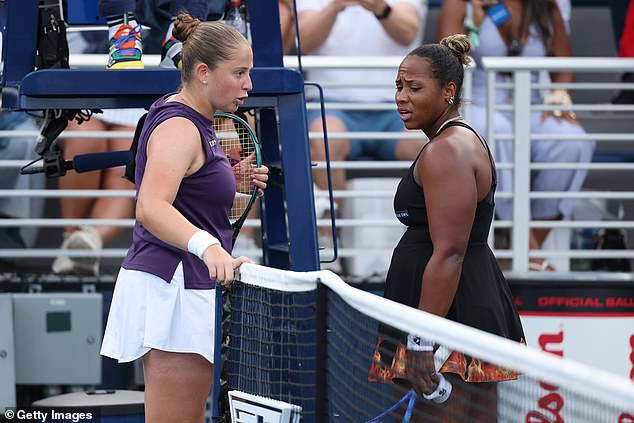Townsend didn't wait to hear the end of Ostapenko's rant and decided to walk away