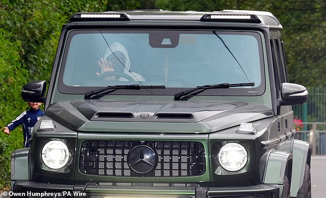 Isak's Mercedes G-Wagon rolled out of his mansion at 5.30pm - and it was not good news for Newcastle fans