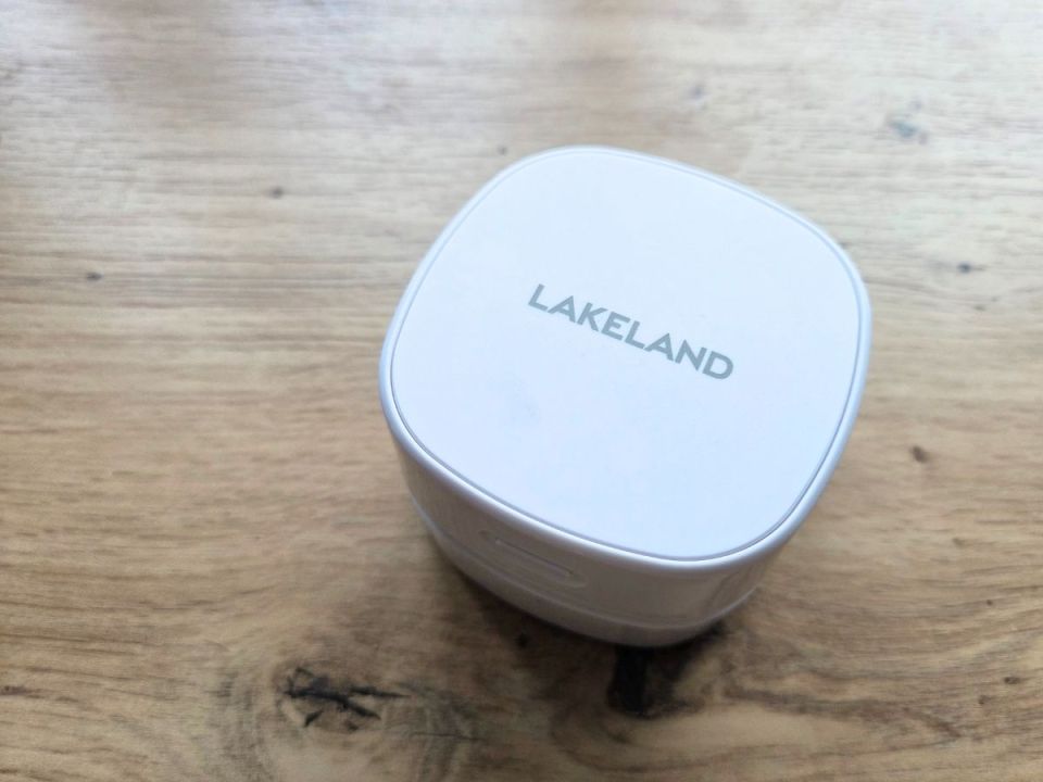 White Lakeland device.