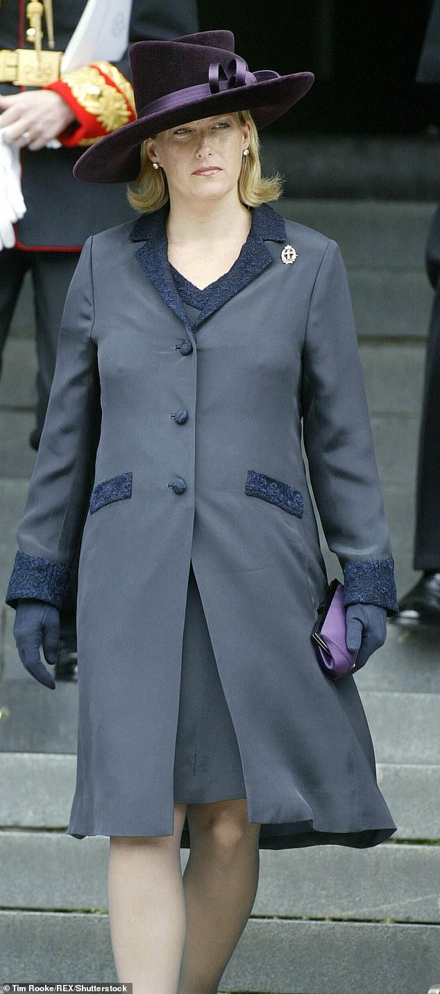 A pregnant Sophie in October 2003. Sophie would be rushed to hospital a month later following a sudden placental abruption.