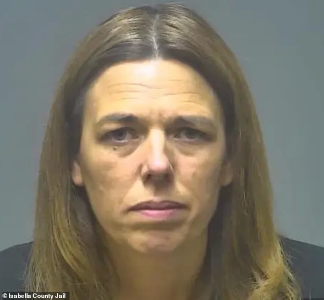 Kendra would sometimes spend eight hours a day sending messages to her daughter and her former partner