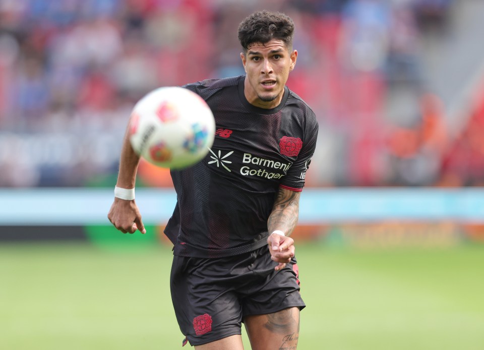 Piero Hincapie of Bayer Leverkusen playing soccer.