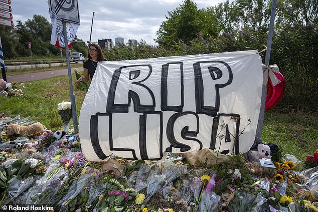 A huge banner reading 'RIP Lisa' (pictured), like the one in the Johan Cruijff Arena, was left where Lisa was murdered