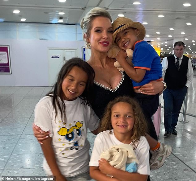 She said: 'I have been feeling really anxious recently, which is nothing new, but I saw one of my friend's yesterday and she's in a similar situation as me when it comes to co-parenting,'