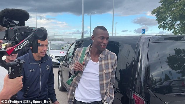 The Senegalese forward had already arrived in Munich when he, and his advisor, were recalled to London late on Saturday