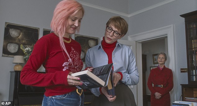 Father Mother Sister Brother is set to be theatrically released later this year on Christmas Eve