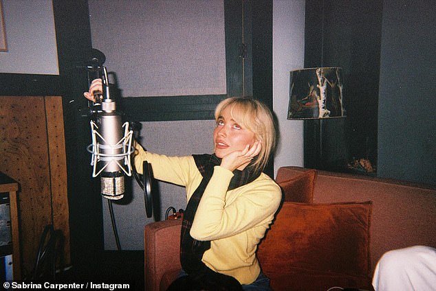 The hitmaker, 26, released her seventh studio album Man's Best Friend dropping the new release on August 29