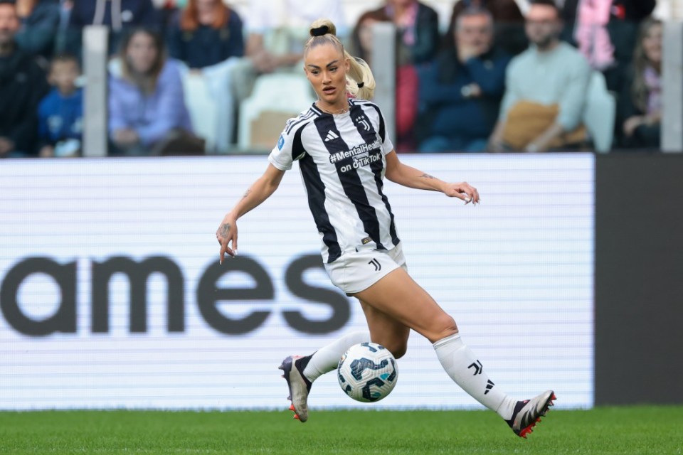 TURIN, ITALY - OCTOBER 13: Alisha Lehmann of Juventus during the Serie A Femminile match between Juventus FC and AS Roma at Allianz Stadium on October 13, 2024 in Turin, Italy.  (Photo by Jonathan Moscrop/Getty Images)