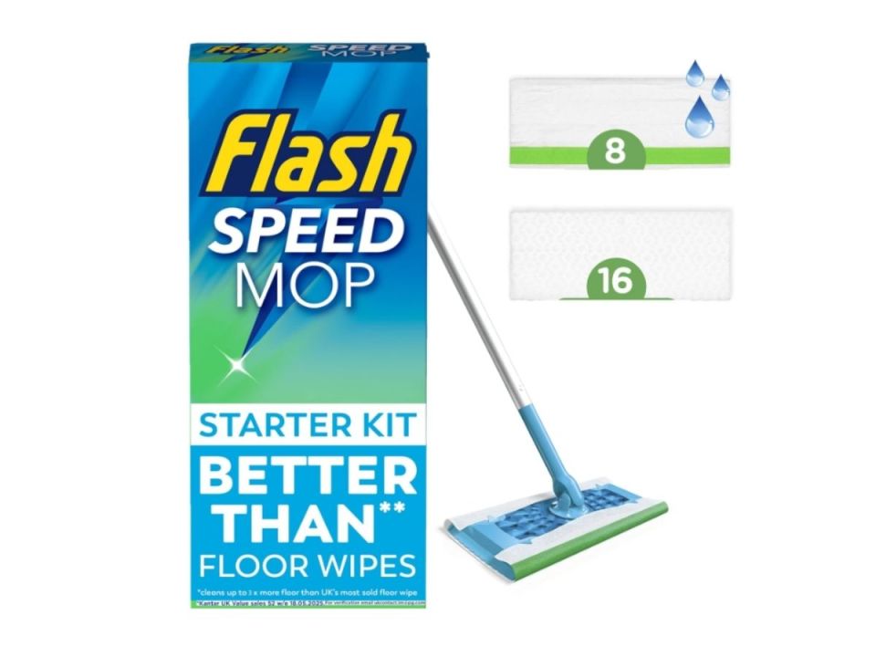 Flash Speed Mop starter kit with 8 and 16 cleaning pads.