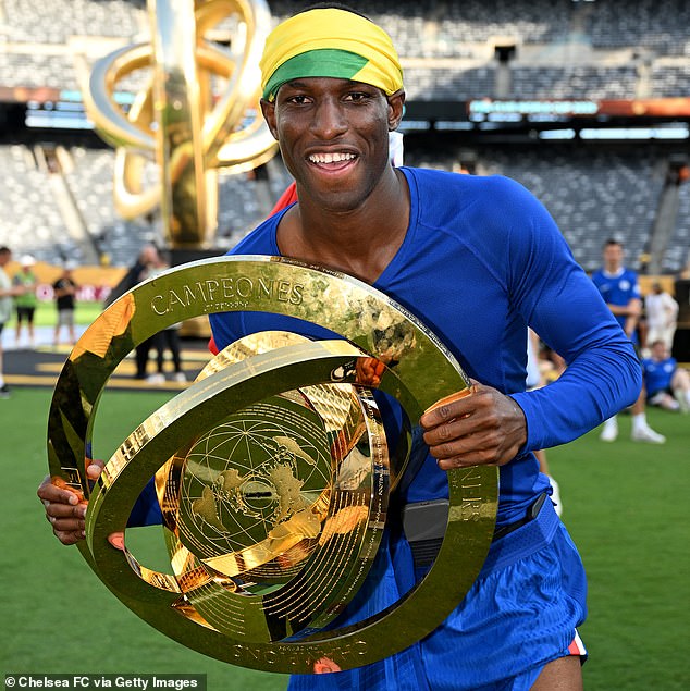 Chelsea are unlikely to replace Nicolas Jackson if the forward leaves this month