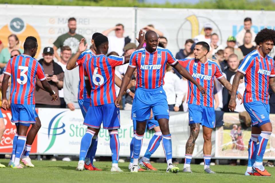 10 Euros minimum Mandatory Credit: Photo by Severin Aichbauer/APA-PictureDesk/Shutterstock (15423884ak) team Crystal Palace FC celebrates the goal to 0:2 during the pre-season friendly match between FC Augsburg and Crystal Palace FC at Hofmaninger Stadion on August 1, 2025 in Bad Wimsbach, Austria Augsburg v Crystal Palace, Bad Wimsbach, Upper Austria - 01 Aug 2025
