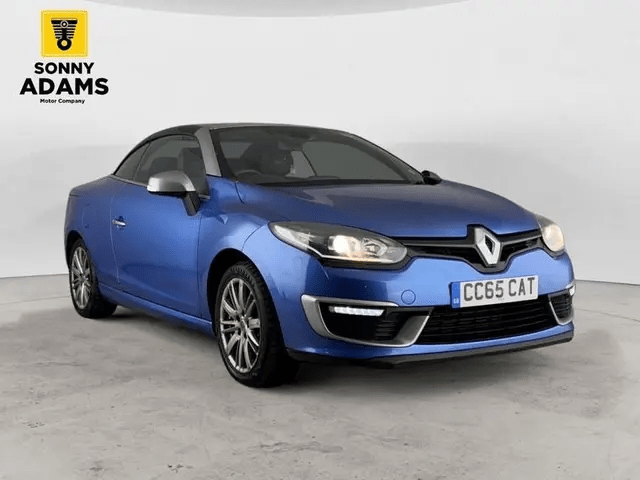 used-car-dealership-best-time-of-year-to-buy-a-used-car-blue-renault