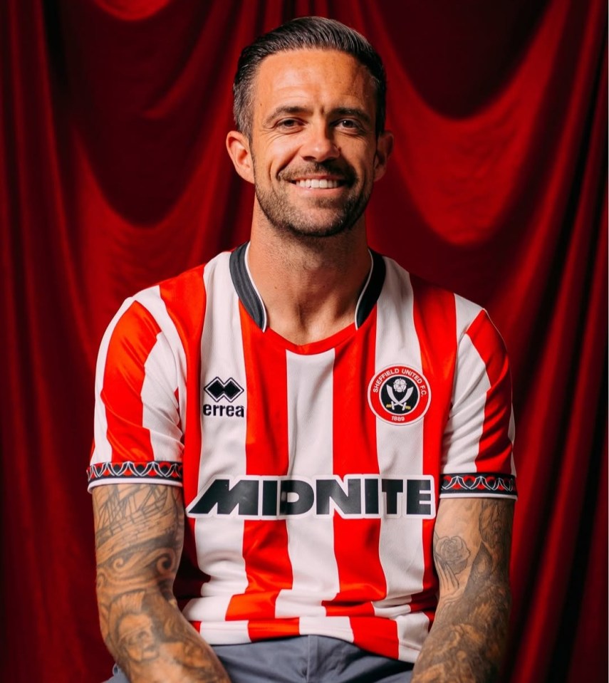 Danny Ings in Sheffield United jersey.