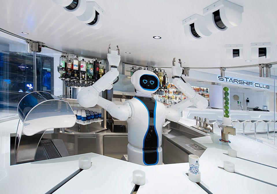 Robot bartender at the Starship Club on the MSC Virtuosa.