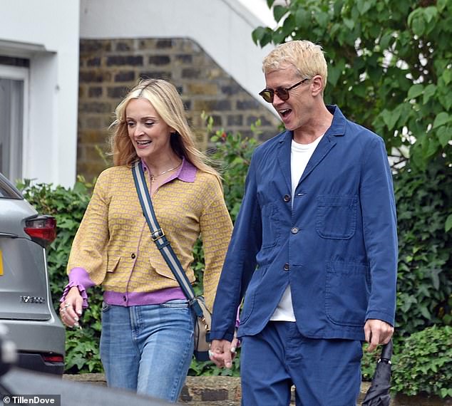 Fearne adorned a casual purple and orange patterned cardigan and casual blue jeans while Hegarty was seen in a blue two piece accompanied with sunglasses