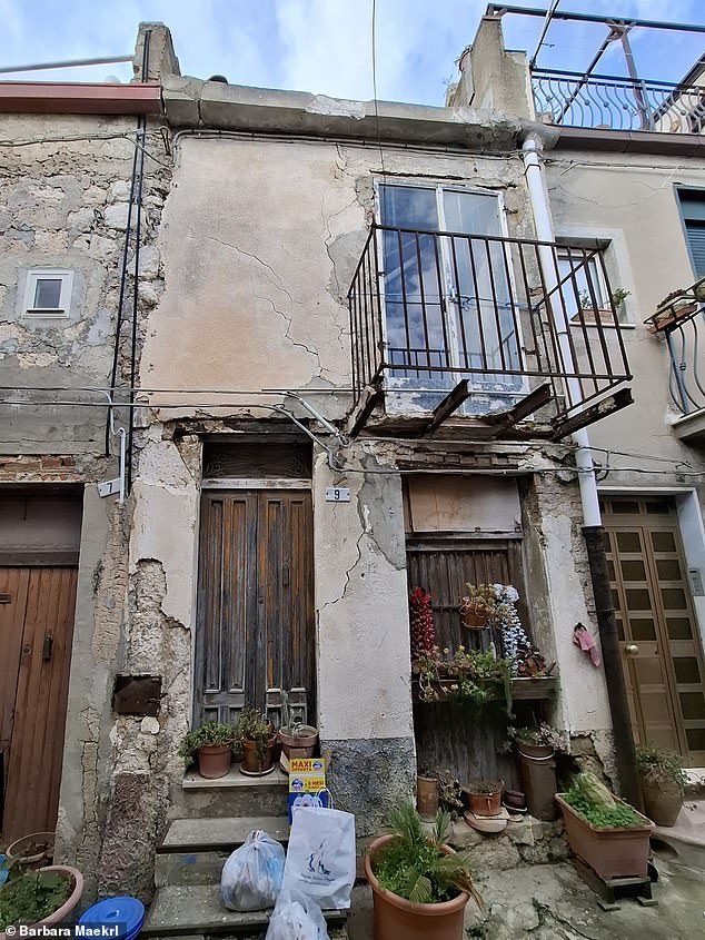 Freebie: When Barbara purchased her ¿13 house in Italy, she got this house thrown in for free