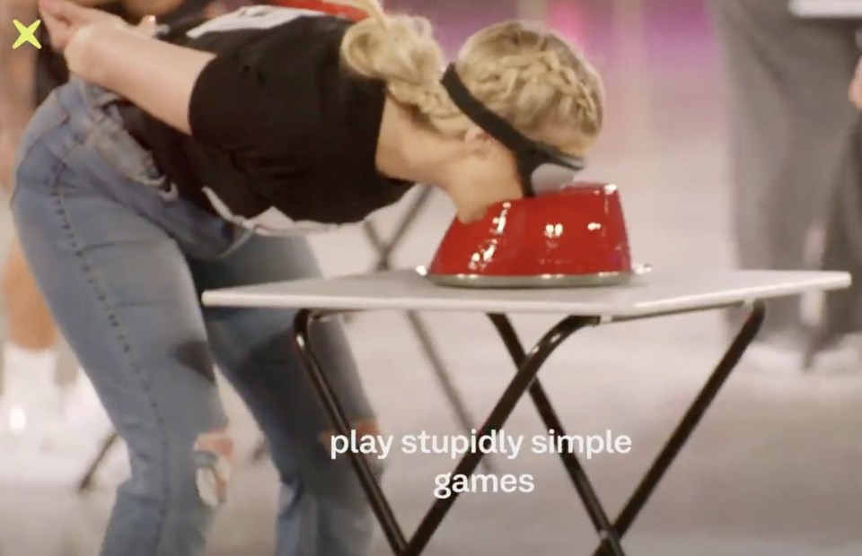 Contestant playing a simple game on 99 to Beat.