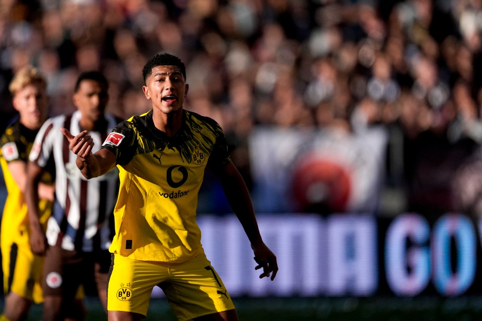 Jobe Bellingham of Borussia Dortmund reacting during a soccer match.