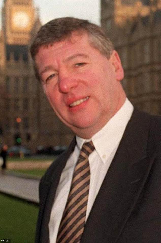 Labour MP Graham Stringer has publicly condemned Angela Rayner over her controversial property dealings