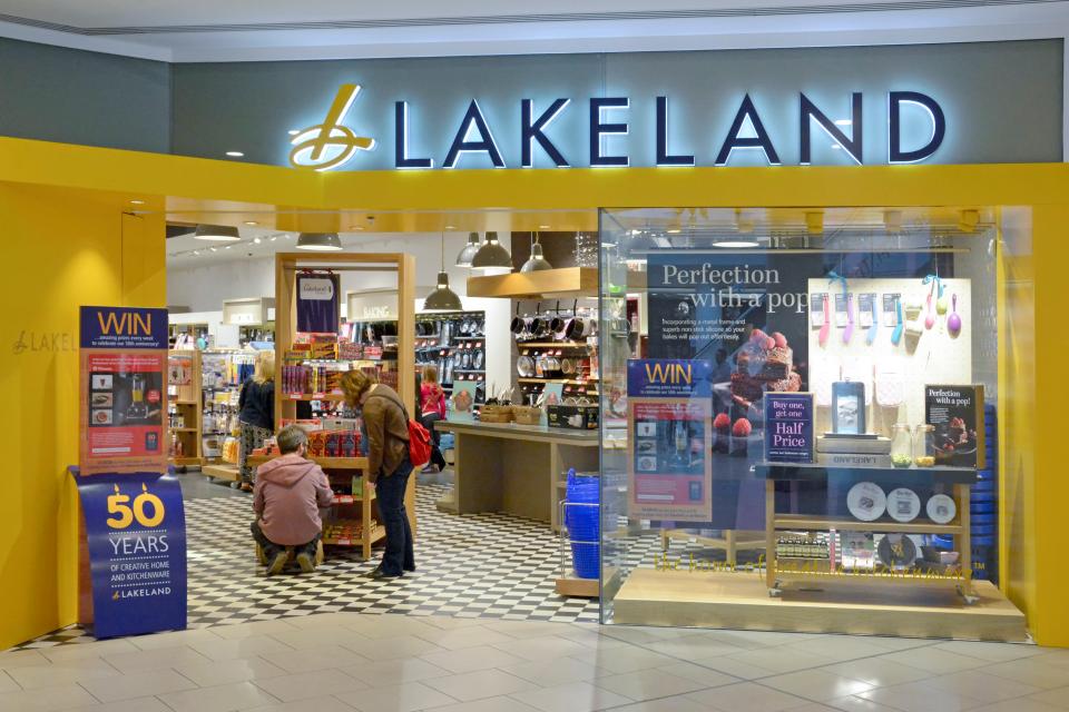 Lakeland store entrance in a shopping mall.