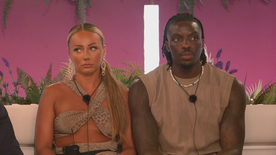 Shakira and Dejon from Love Island.