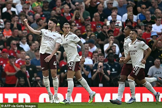 Arsenal rode their luck to grind out a crucial 1-0 win at Old Trafford against Man United