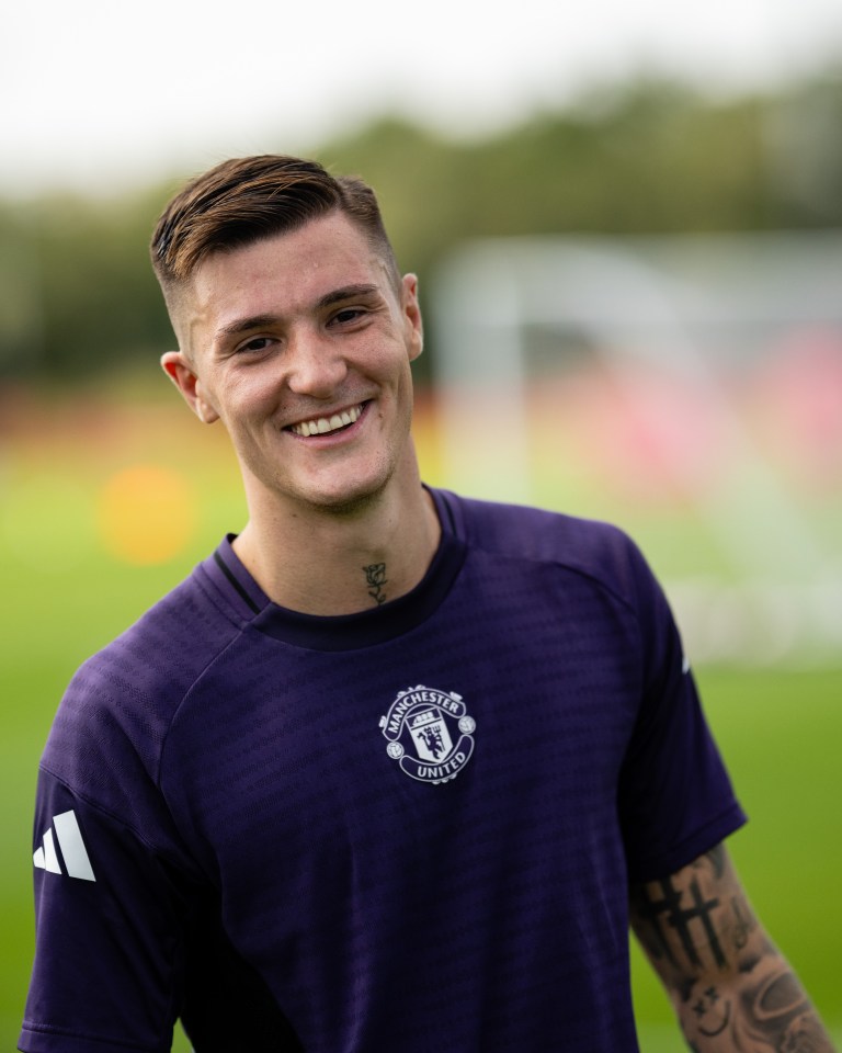 Benjamin Sesko of Manchester United in training.