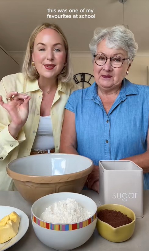 My mum was a dinner lady - heres her recipe for a childhood classic, , https://www.tiktok.com/@kate_keo/video/7532179827705531670, , NO PERMISSION