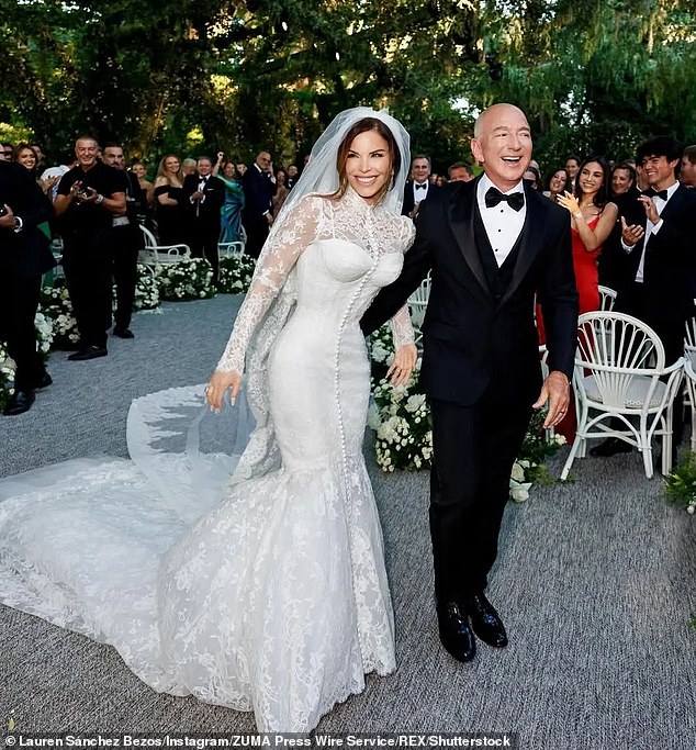 The double date comes just weeks after Jeff, 61, and Lauren, 55, tied the knot in Venice — with the ceremony attracting criticism for its extravagance