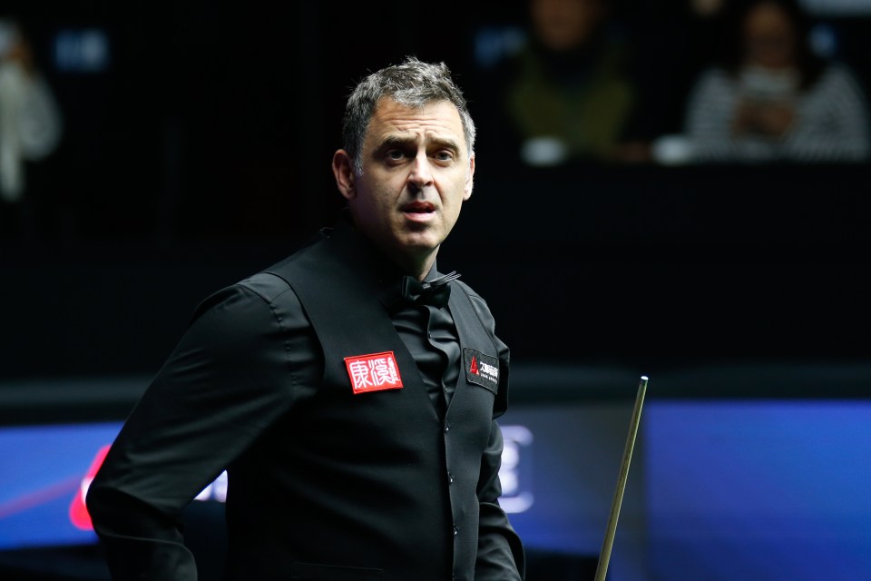 Ronnie O'Sullivan at a snooker match.