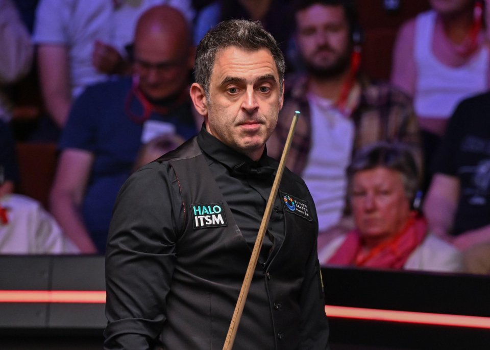 Ronnie O'Sullivan during a snooker match.
